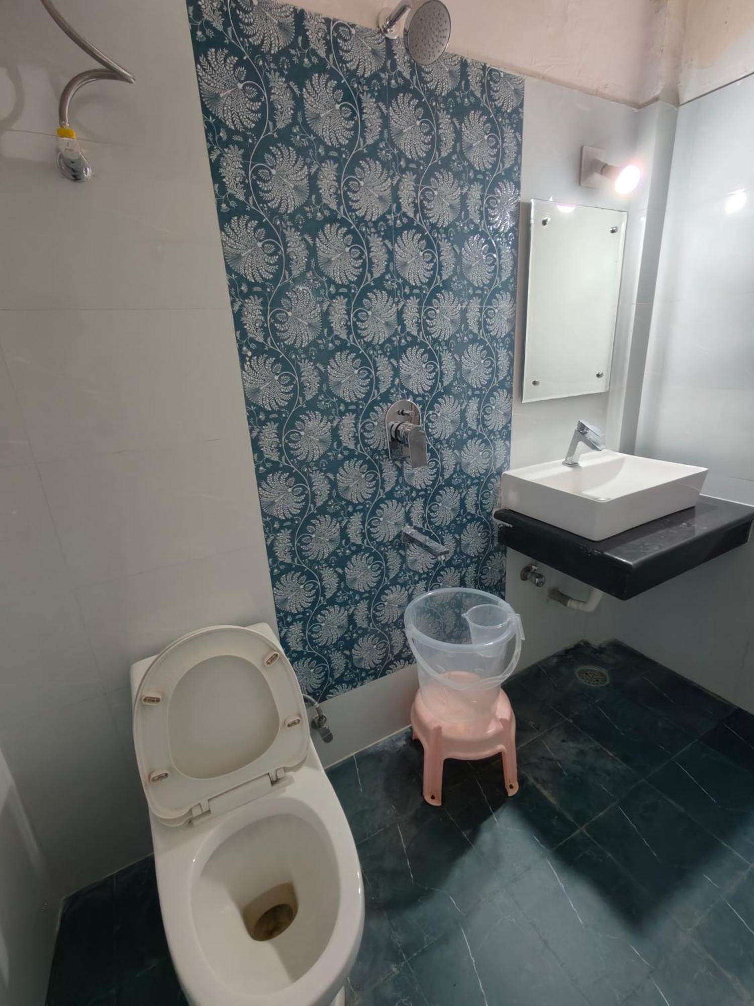 Aashirwad Hotel 카트라 외부 사진